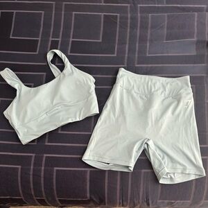 GYMSHARK ICEBERG BLUE SET🦈